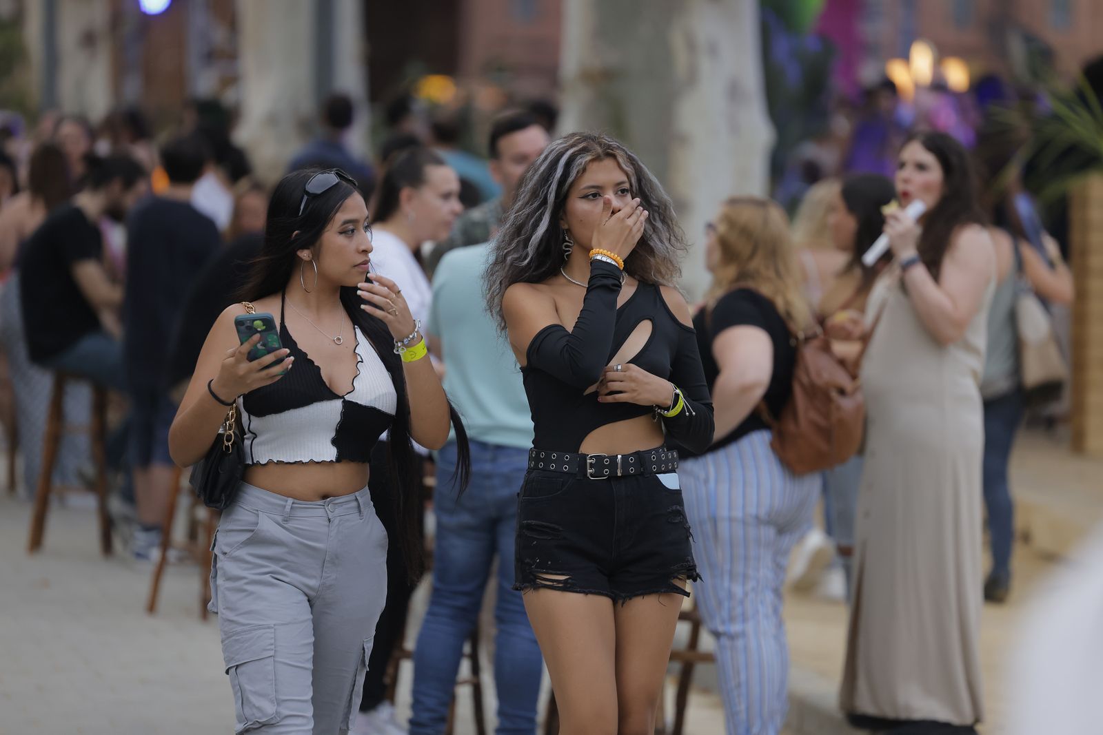 Búscate en las fotos del concierto de Bizarrap