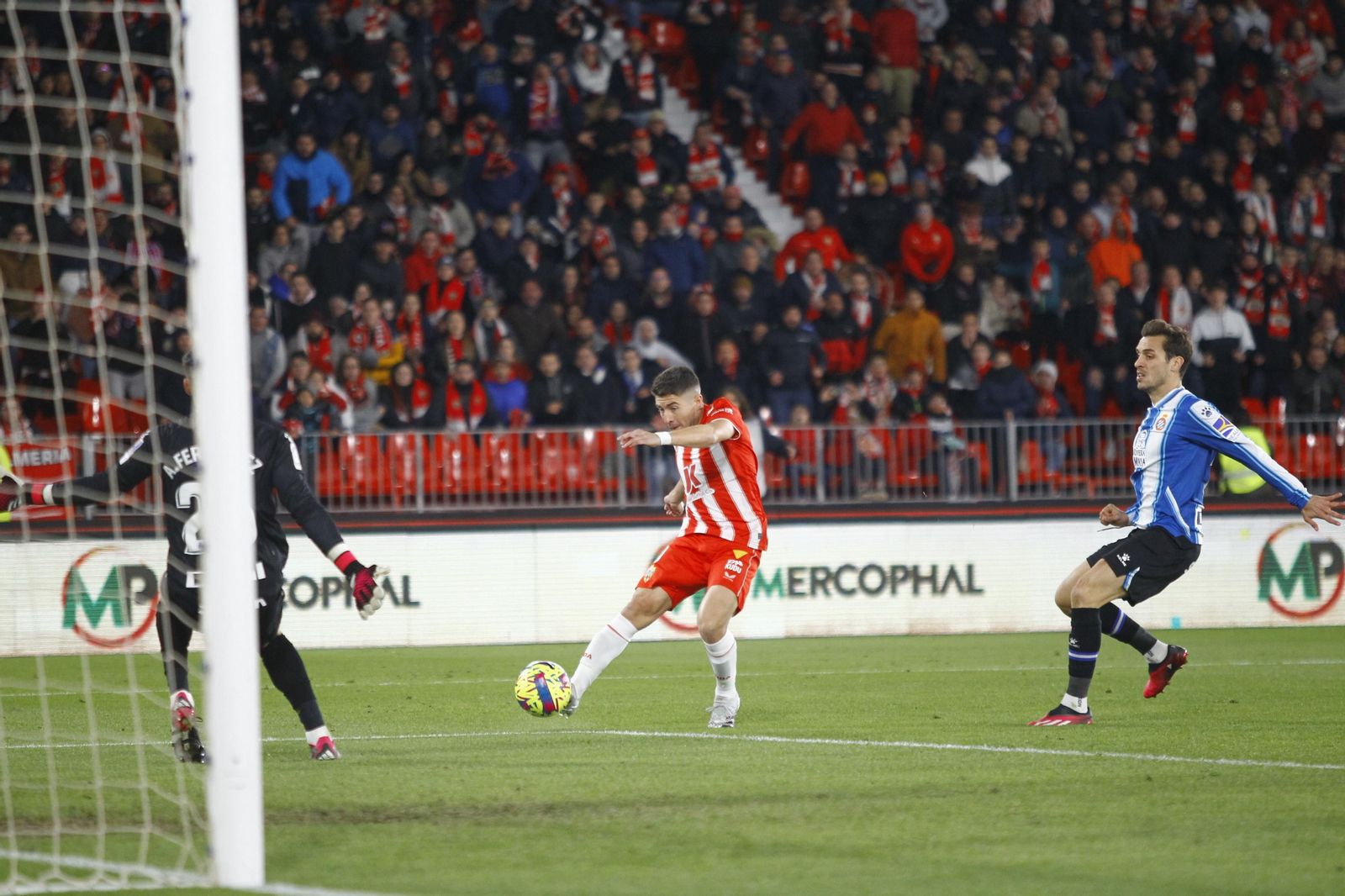 Imágenes del partido U.D. Almería-R.C.D. Espanyol