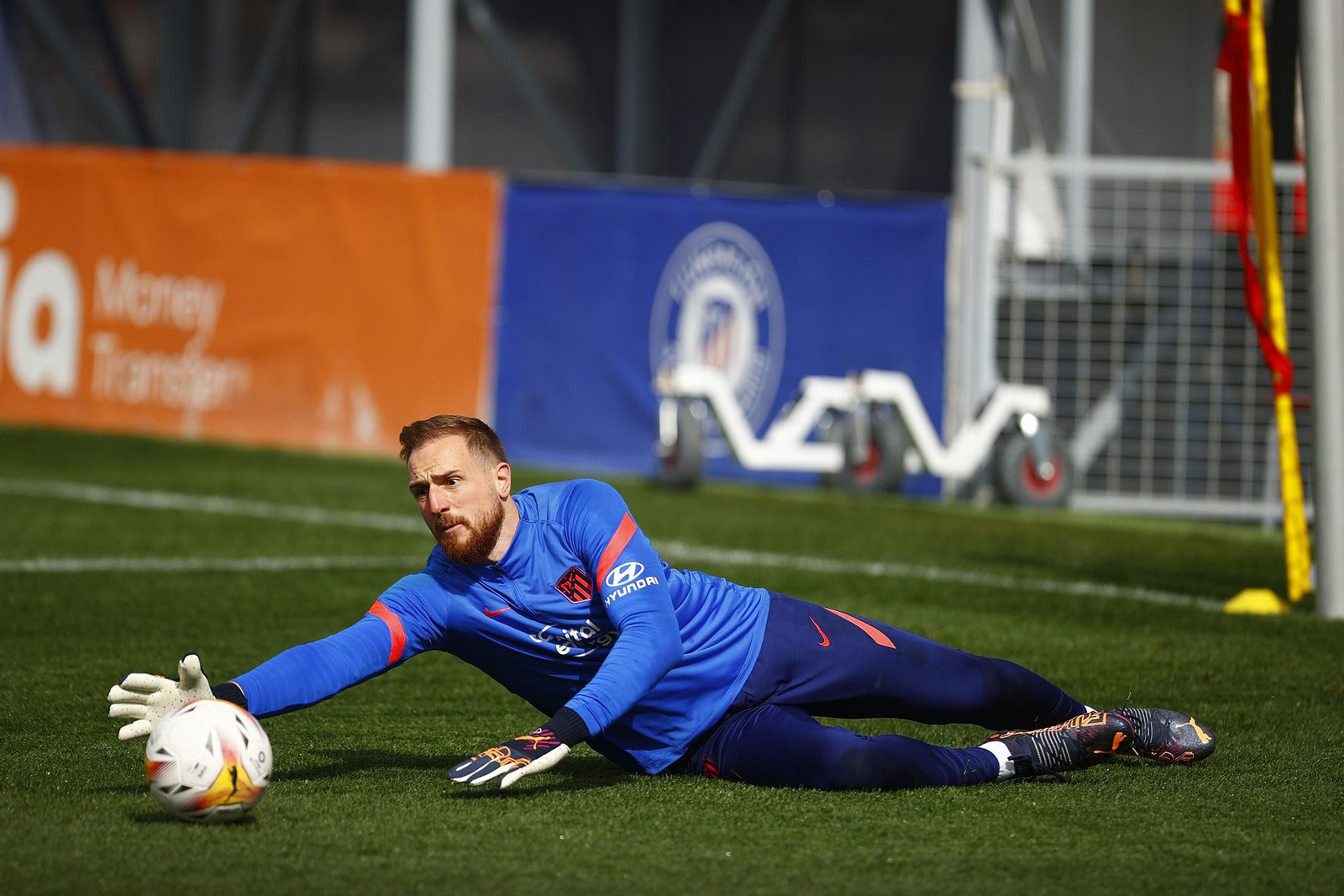 Oblak en el entrenamiento del jueves.
