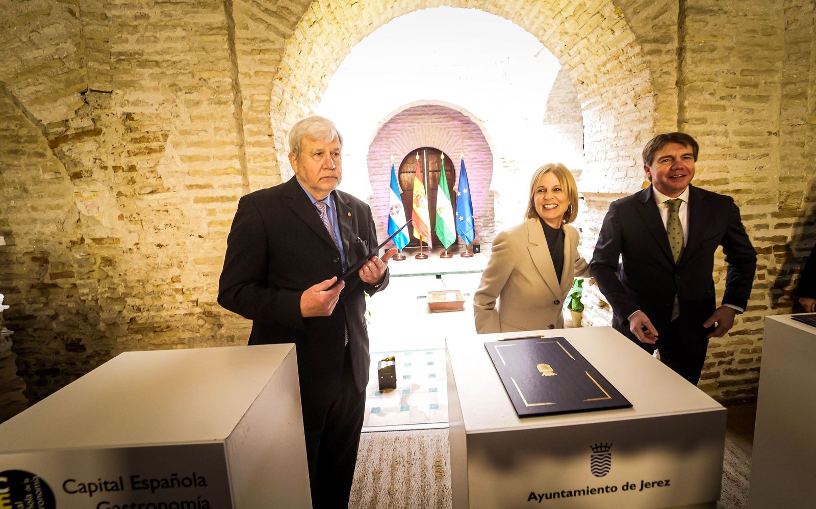 Imágenes de la firma de Jerez Capital Española de la Gastronomía