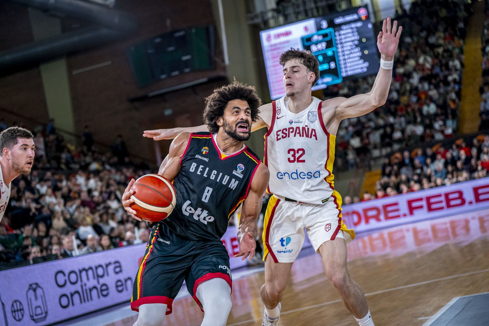 Mario Saint-Supéry y Rubén Guerrero ayudan al triunfo de España ante Bélgica