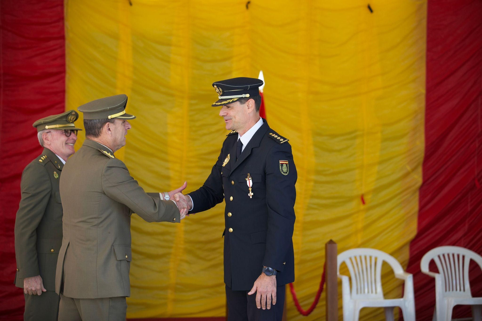 Todas las imágenes de la celebración del trigésimo aniversario de la creación de la Subdelegación de Defensa en Granada