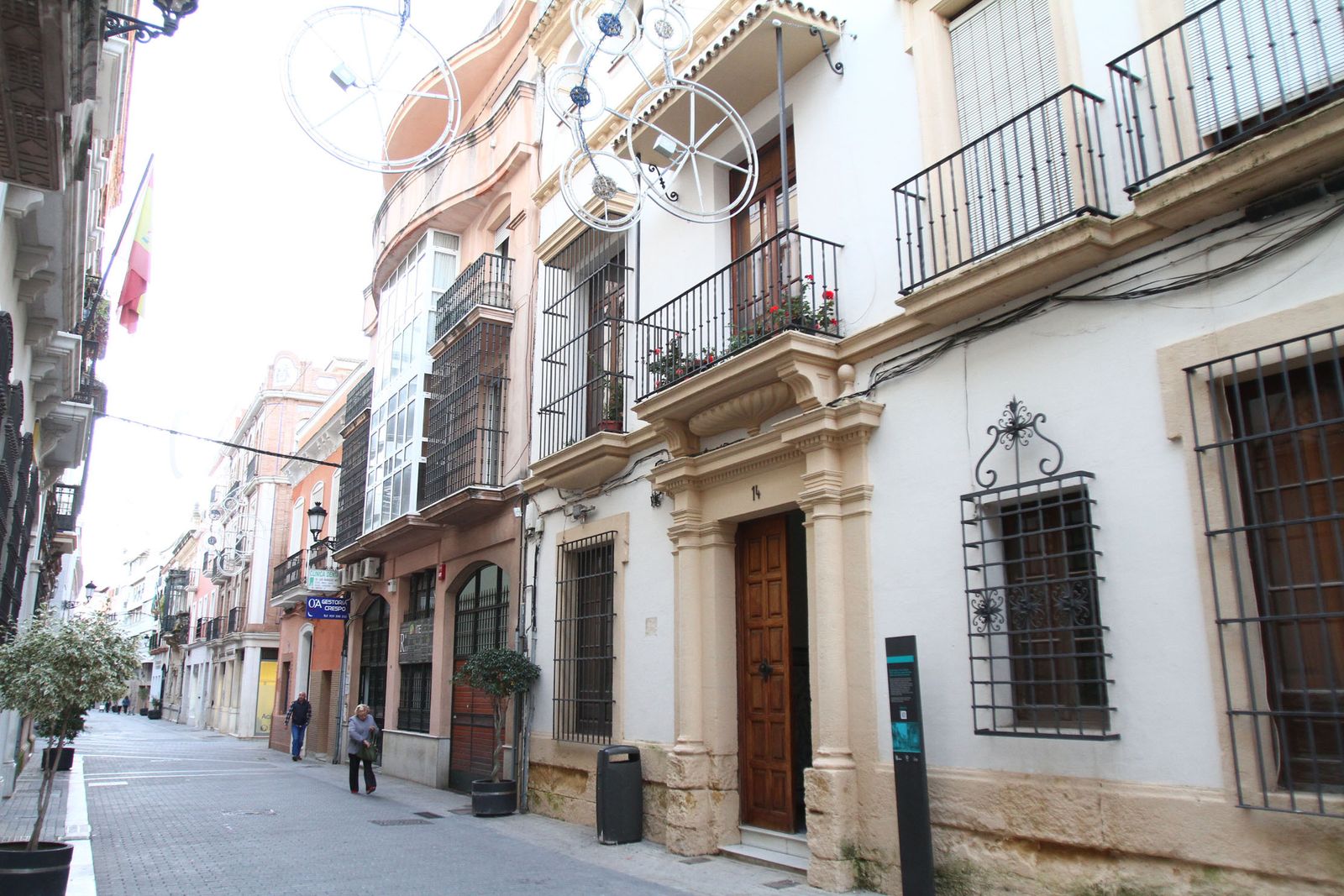 Fotografía de la casa número 14 de la calle Rico donde se encontraba el tótem homenaje a José Isidoro Morales.