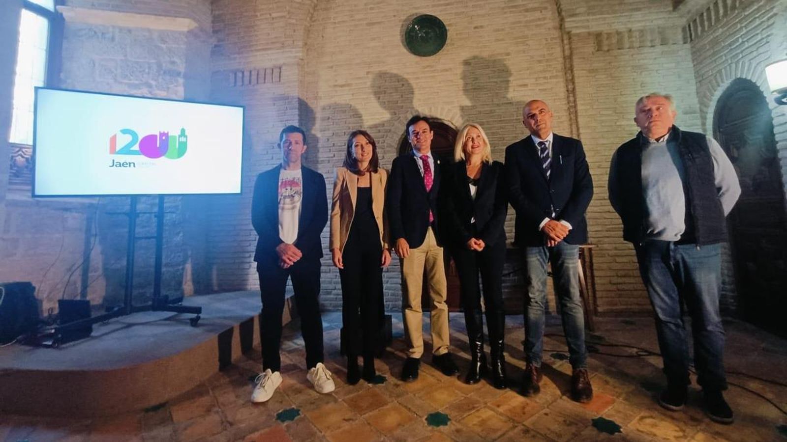 Presentación del logotipo.