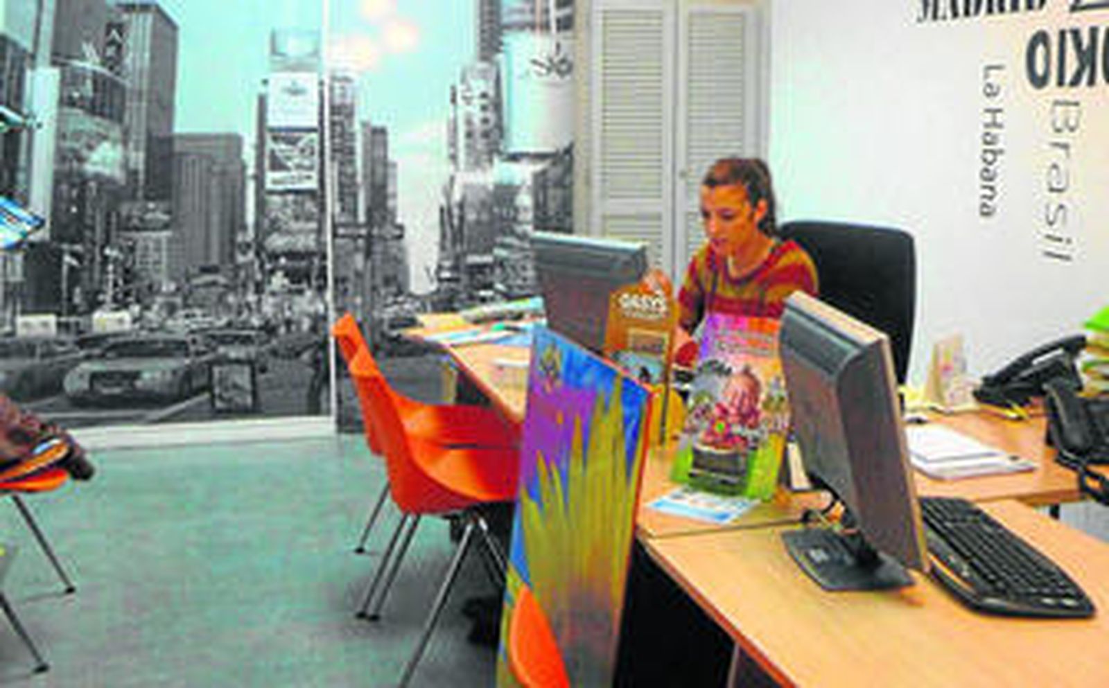 La agencia de viajes Viconos está dentro de las inmediaciones de la UAL.