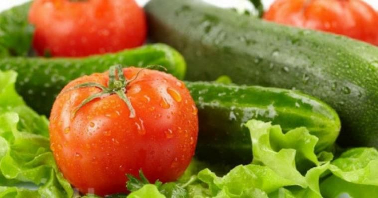 La hora del tomate y el pepino: beneficios para nuestra salud