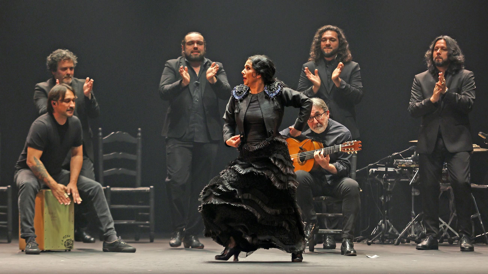 Eva Yerbabuena con 'Yerbagüena (oscuro brillante)' en el Festival de Jerez