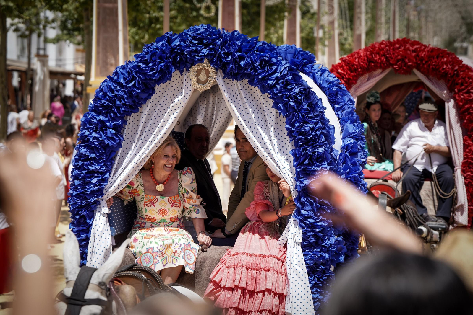 Imágenes de la Hermandad del Rocío en el Real de la Feria