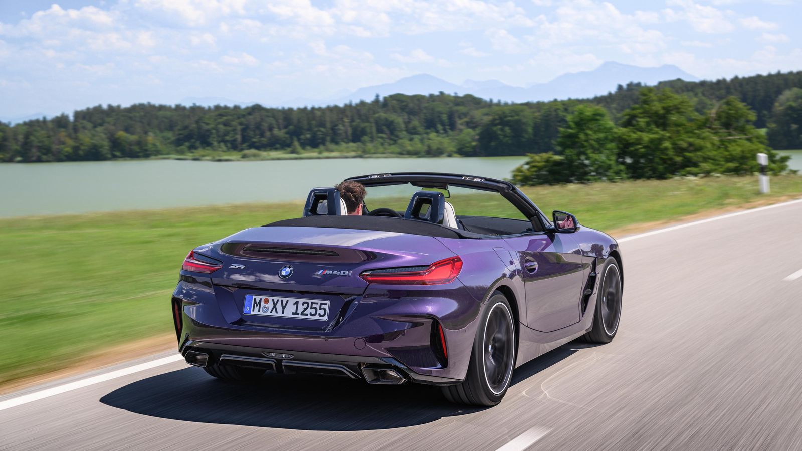 Los tubos de escape distinguen a la versión de mayor potencia del resto a simple vista.