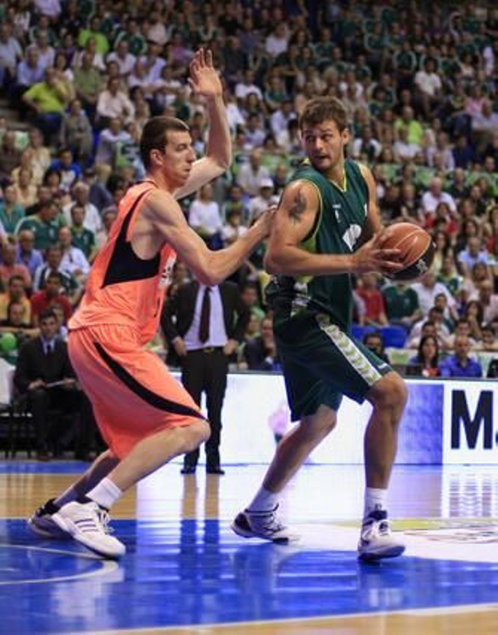 Unicaja cae eliminado de los play-off de la ACB en semifinales ante el Barcelona. / Sergio Camacho