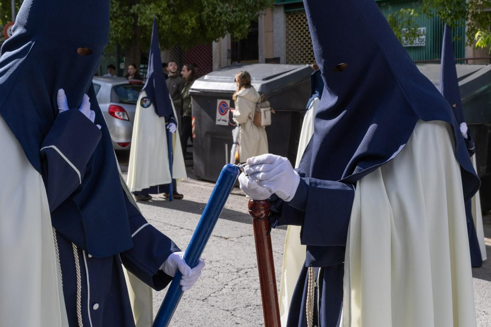 La temida lluvia impide el desarrollo normal de este Martes Santo