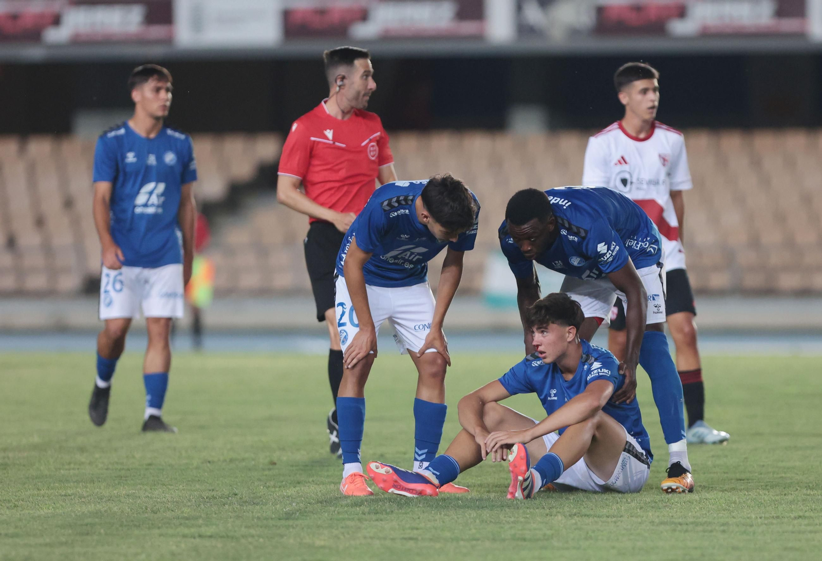 Imágenes del Trofeo Pepe Ravelo entre Xerez DFC contra Sevilla Atlético en Chapín