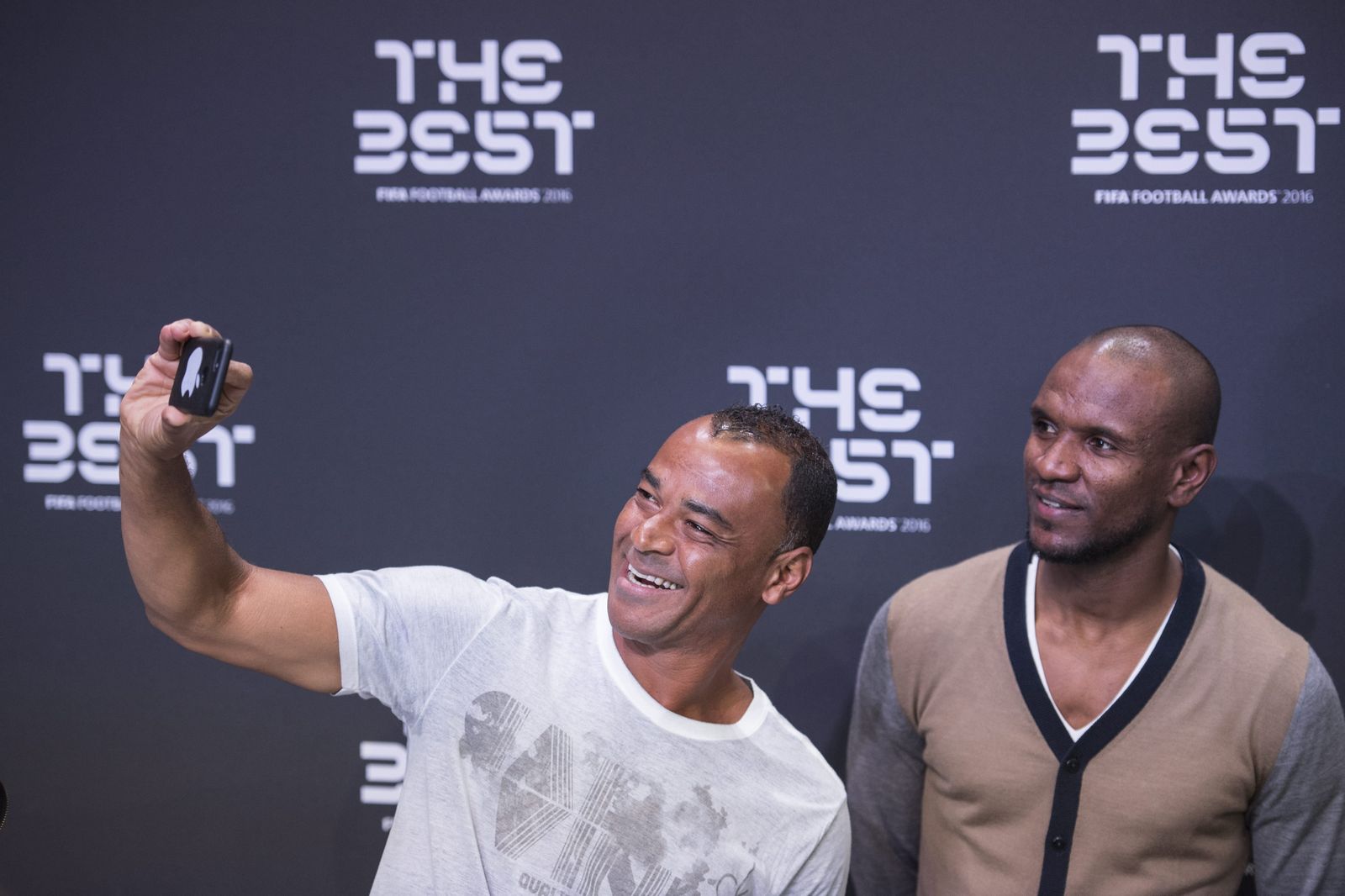 Las 'viejas' leyendas demuestran en la gala de la FIFA que 'el que tuvo, retuvo'