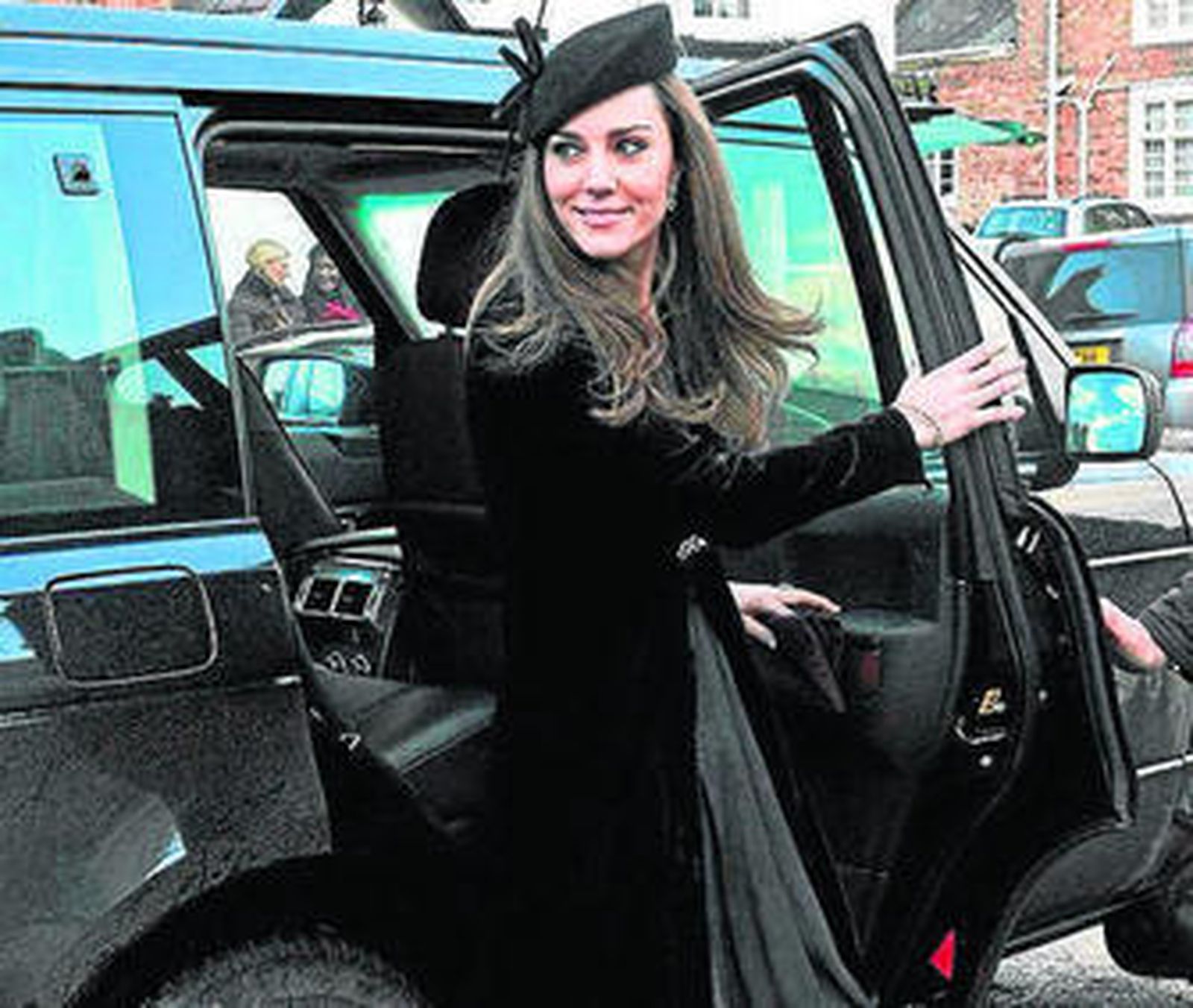 Kate Middleton, de boda, hace alarde de su elegancia