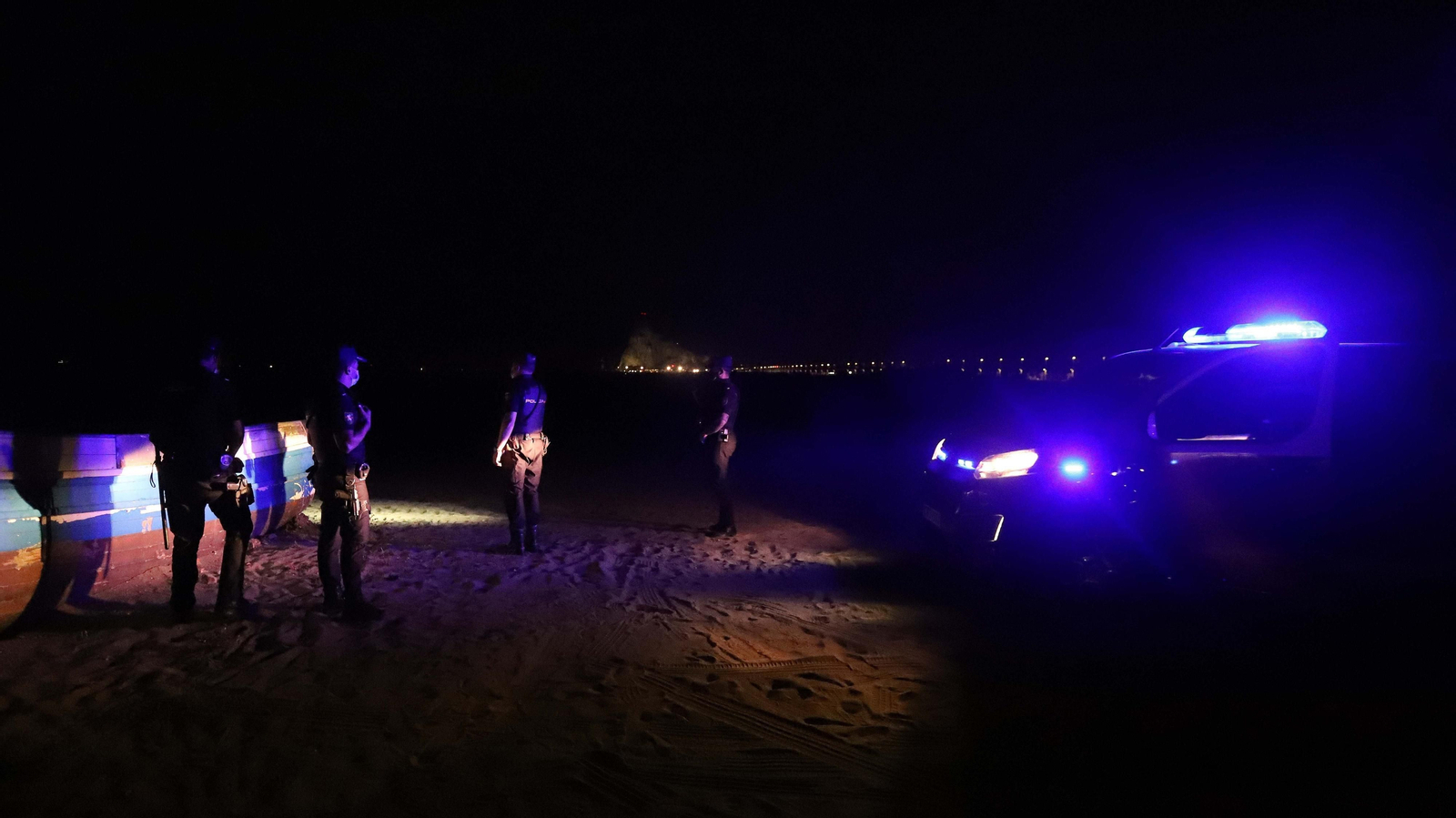 Fotos de una noche de patrulla con la Policía Nacional en La Línea