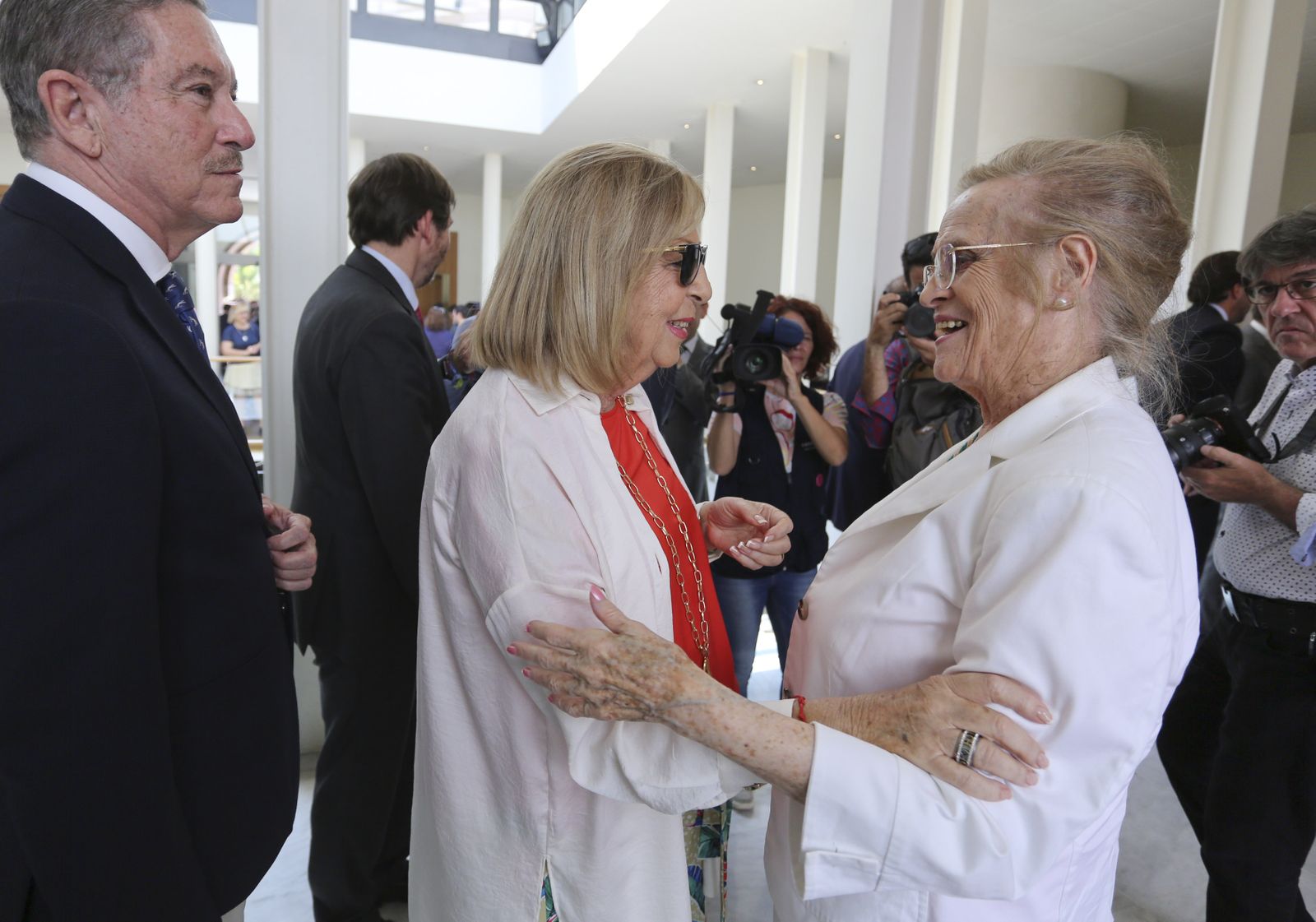 La reelección de Javier González de Lara como presidente la CEM, en fotos