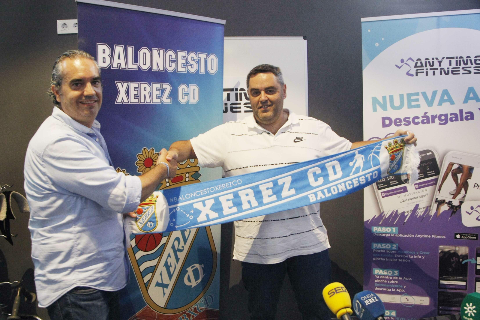 José María Berenguer y Miguel Ángel Gallardo, en el acto de presentación del nuevo técnico del BXCD.