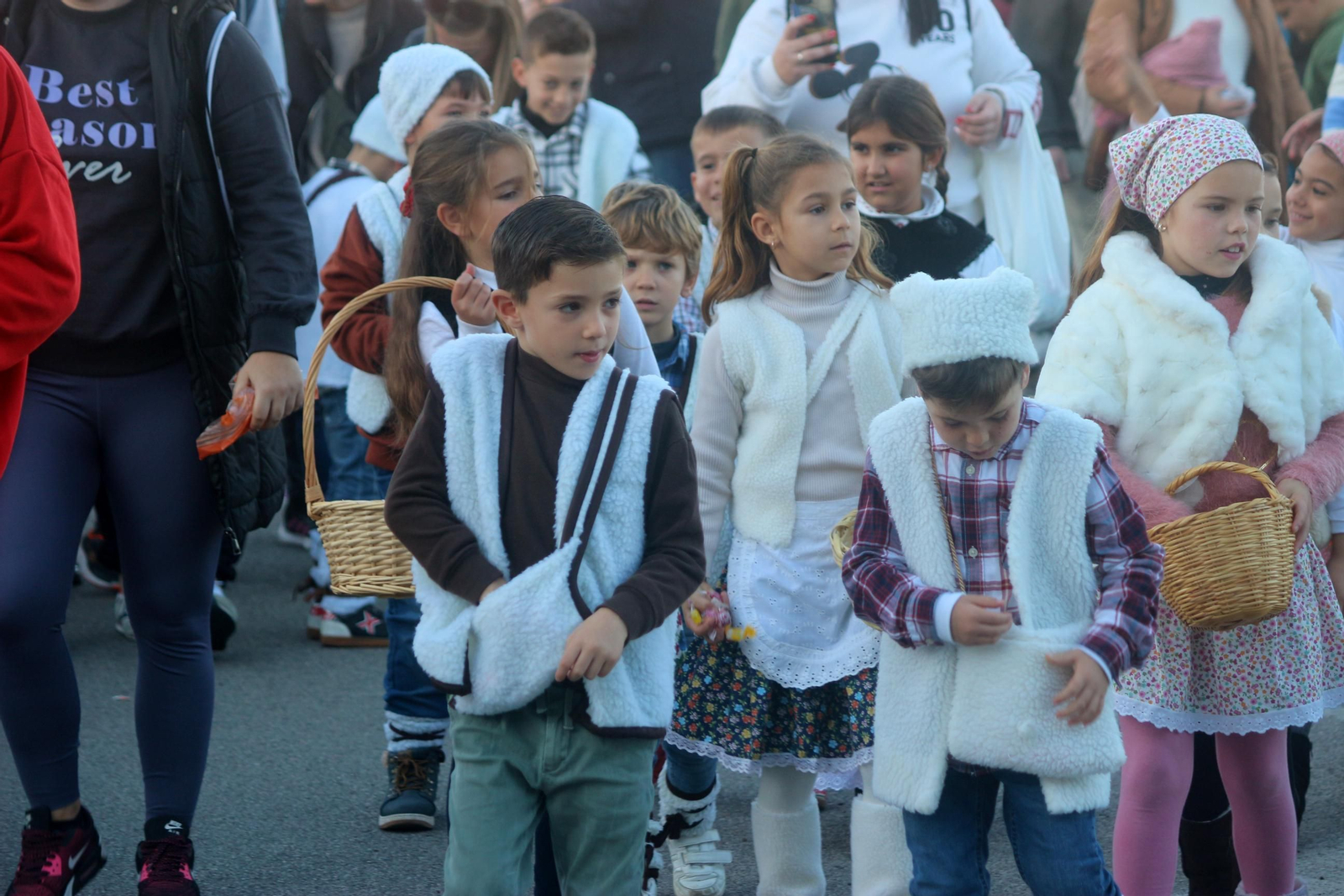 Así ha vivido el Río San Pedro su  original 'Cabalgata de la Ilusión'