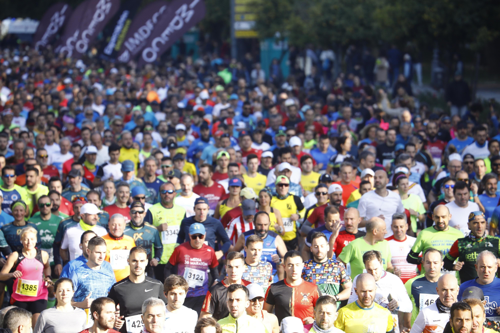 Las imágenes de la salida de la 36 Media Maratón de Córdoba