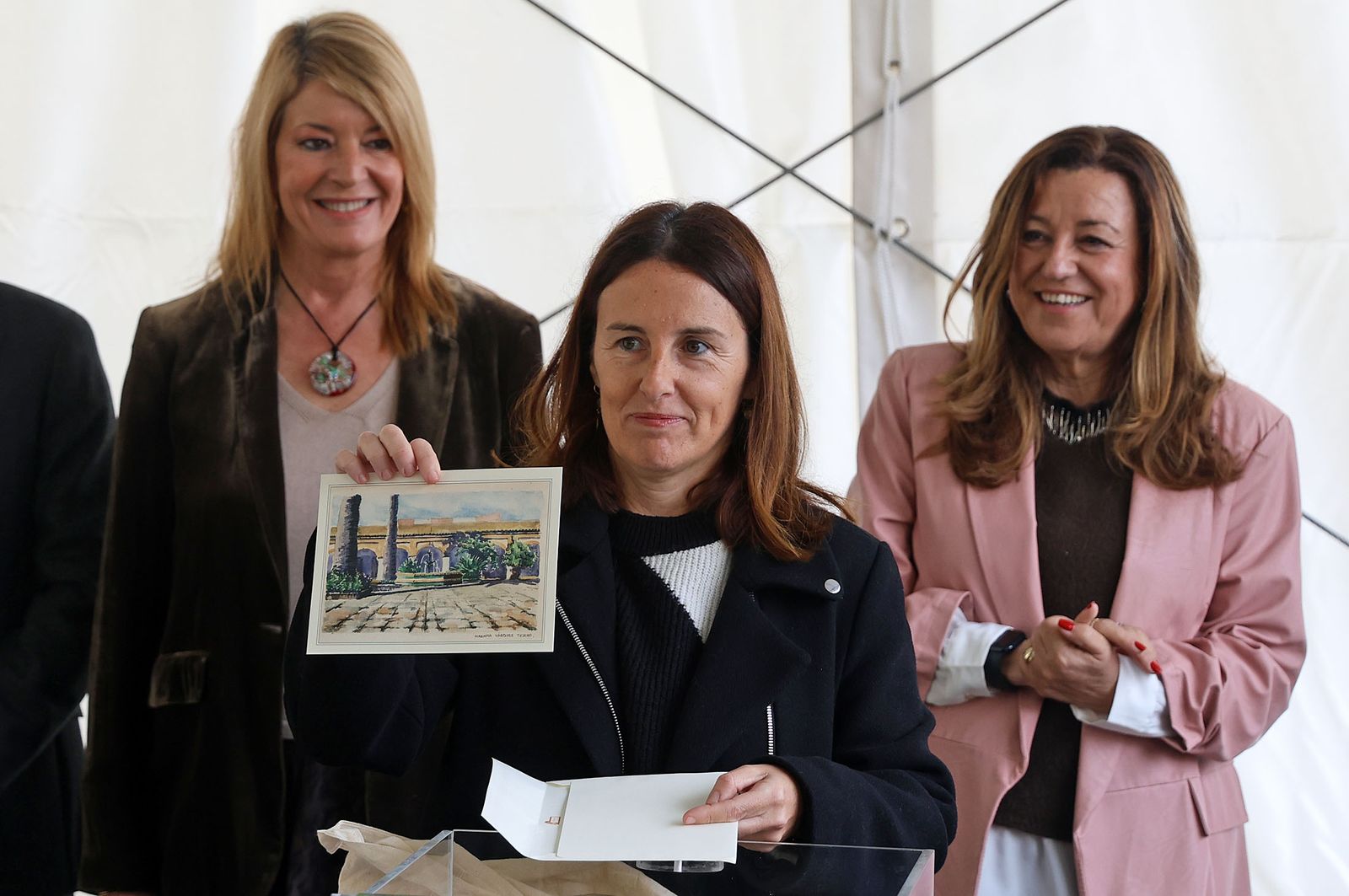 Fotografías de la colocación de la primera piedra de las obras de ampliación y reforma de la Escuela de Arte y Superior de Diseño León Ortega de Huelva