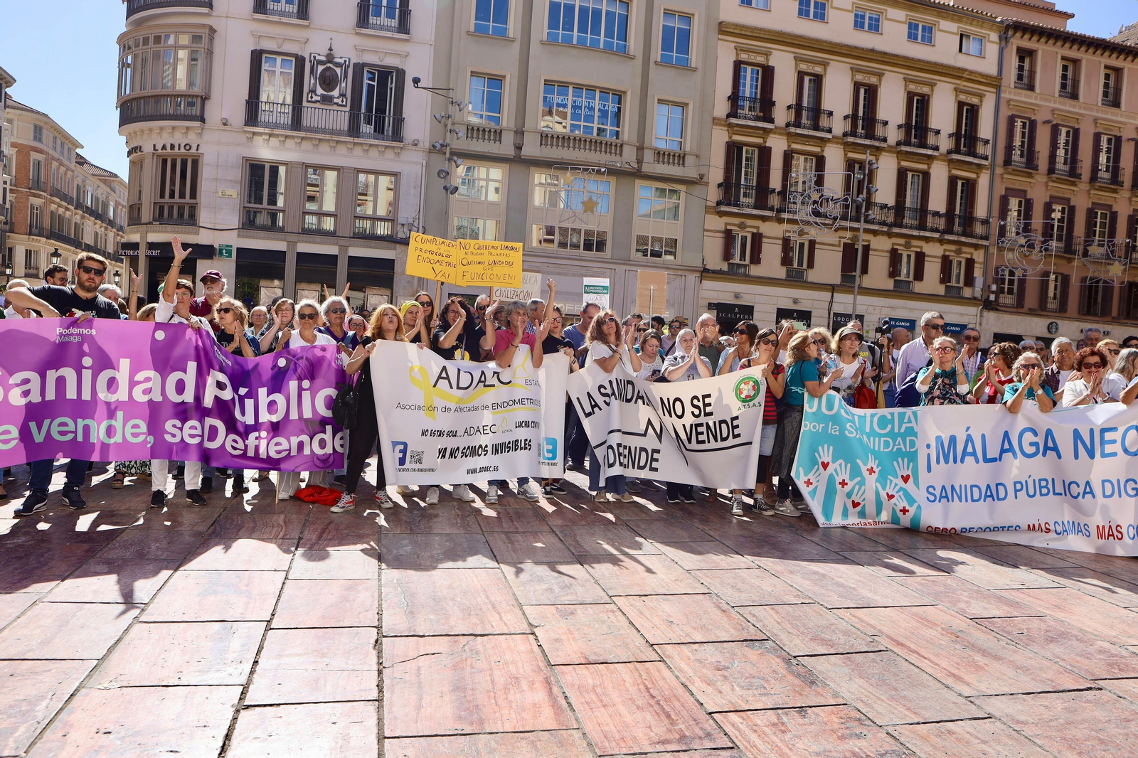 La Marea Blanca sale a las calles de Málaga para defender la sanidad pública andaluza