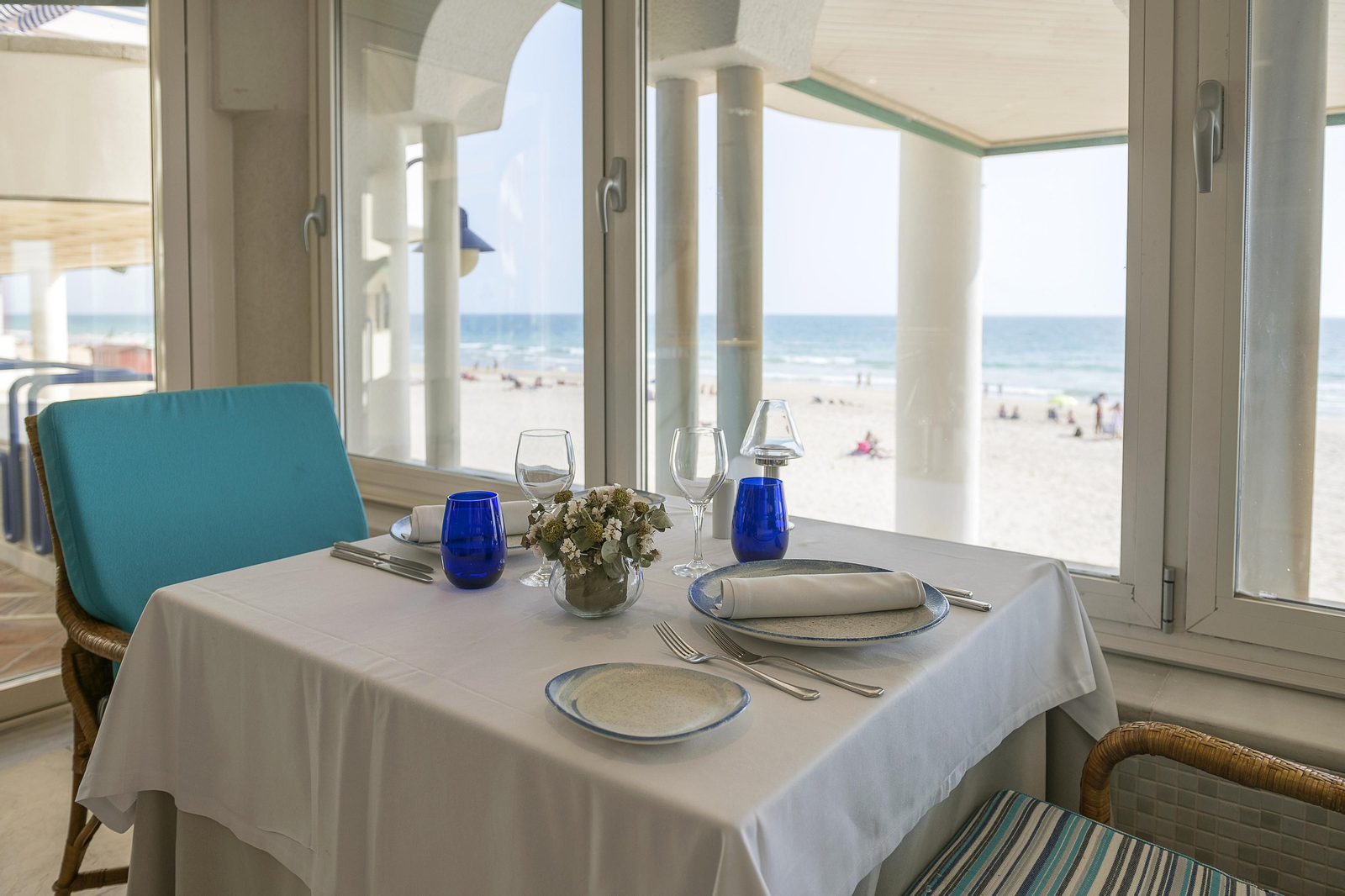 Vistas de la playa desde el restaurante
