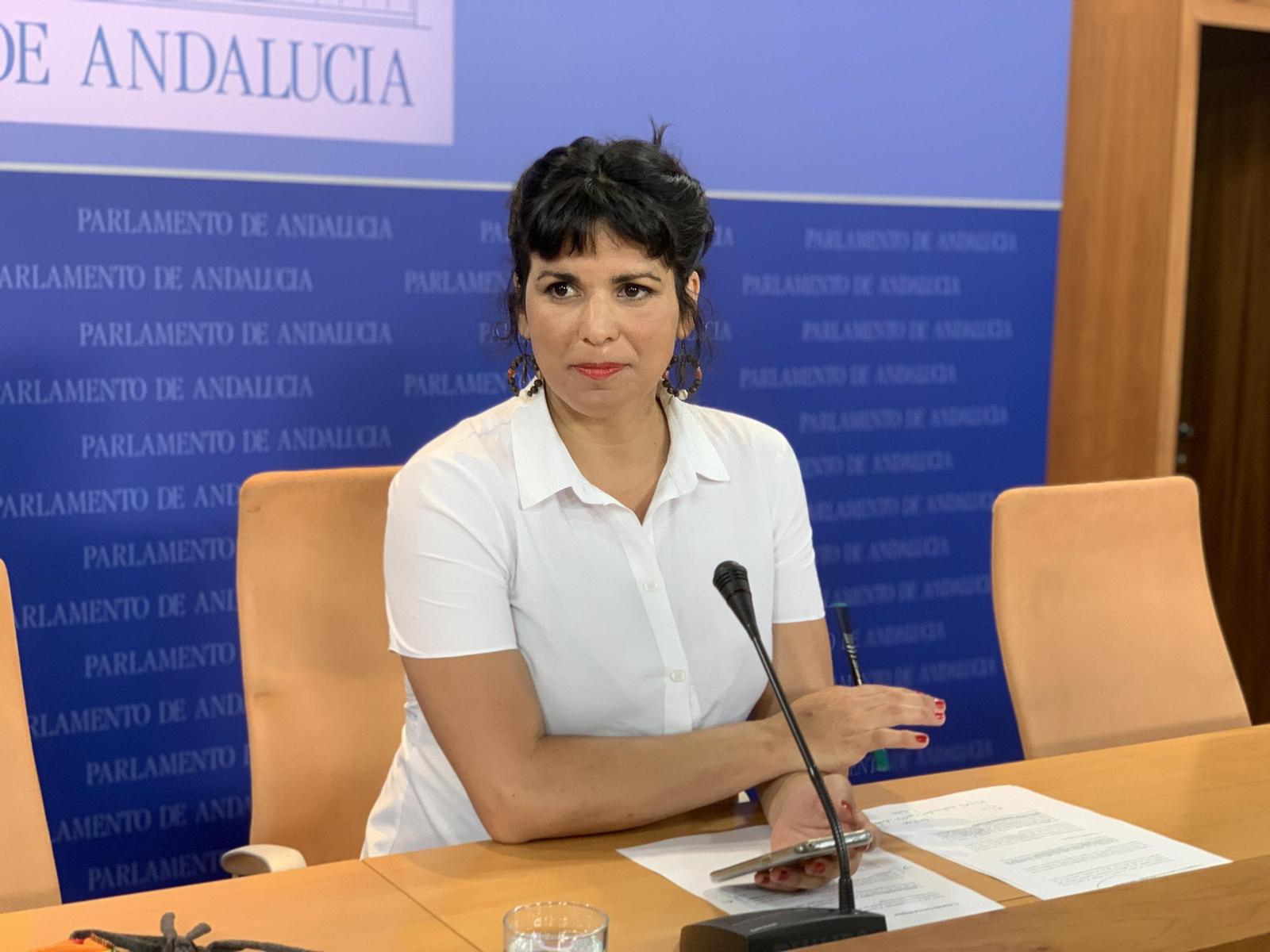Teresa Rodríguez , en la sala de prensa del Parlamento.