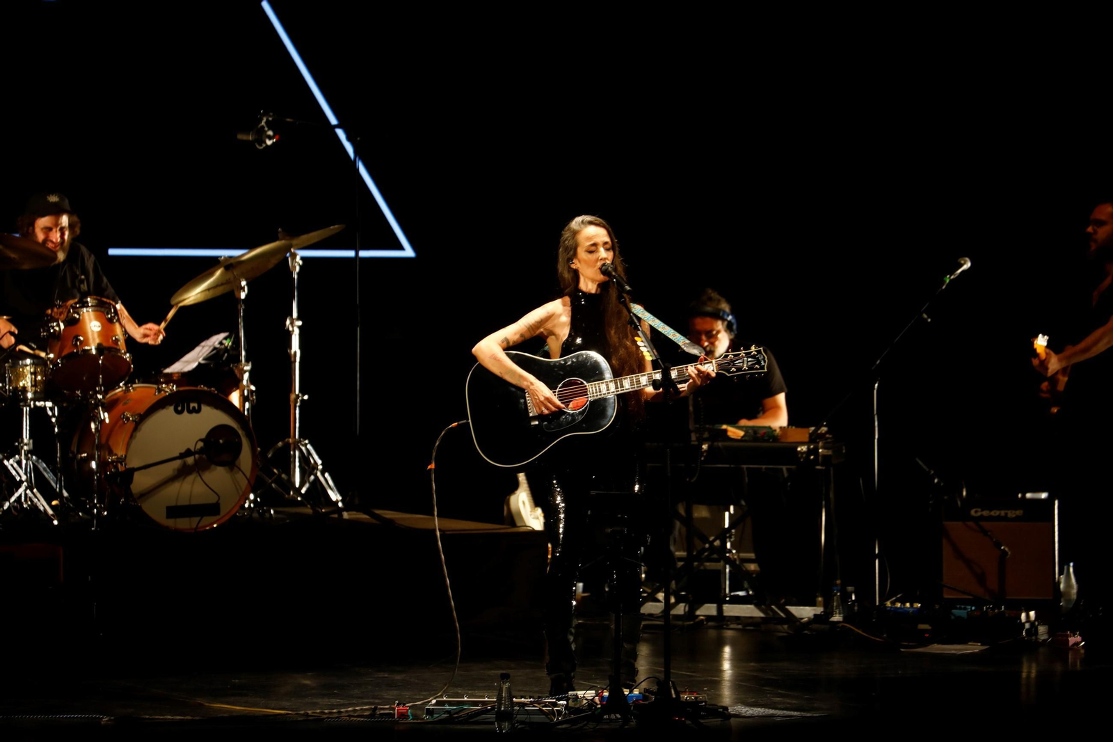 Las mejores imágenes del concierto de Vega en el Festival de la Guitarra de Córdoba