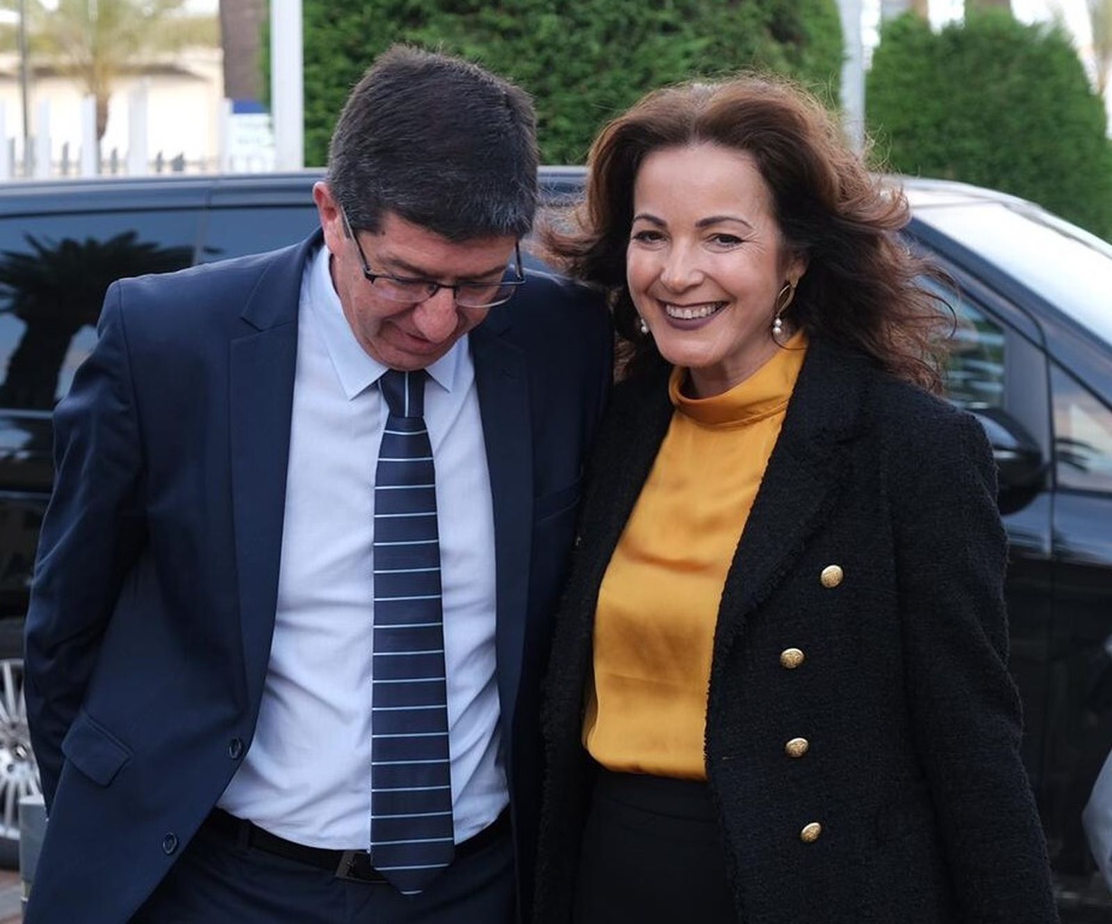 María Ángeles Muriel con el vicepresidente de la Junta y consejero de Justicia, Juan Marín.