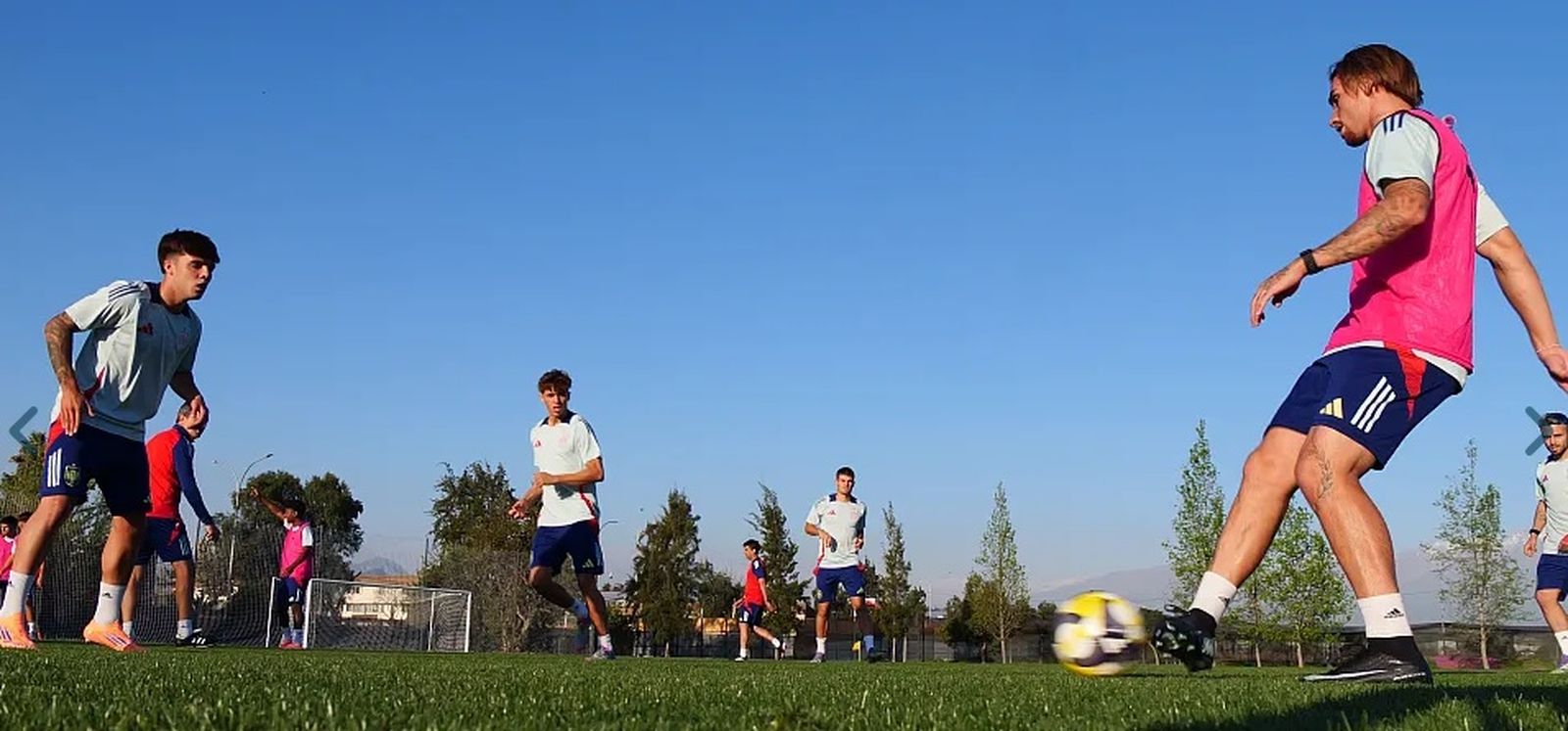 Entrenamiento de España en Chile.