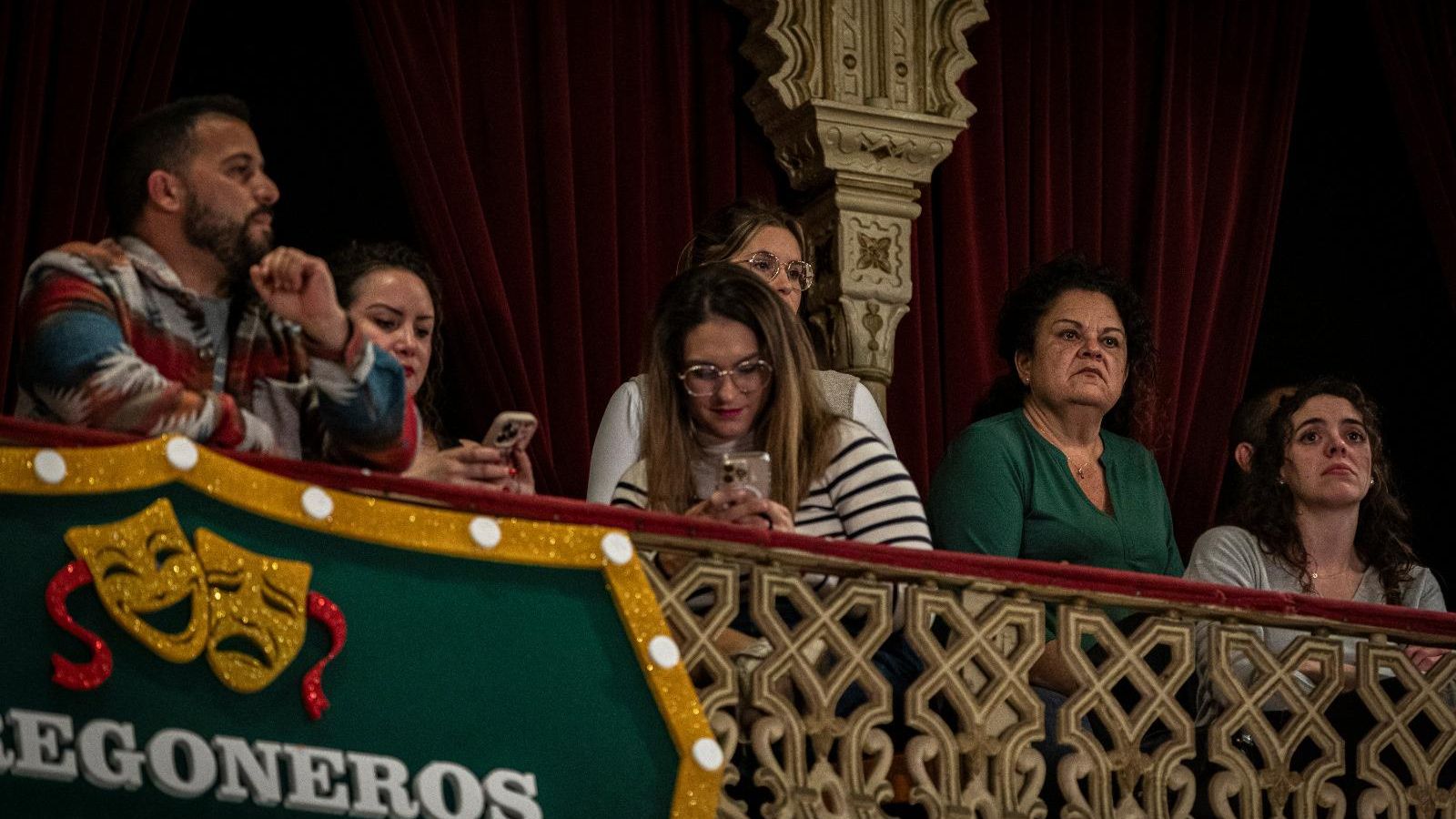 Búscate entre las mejores imágenes de la tercera sesión de cuartos de final del COAC 2025