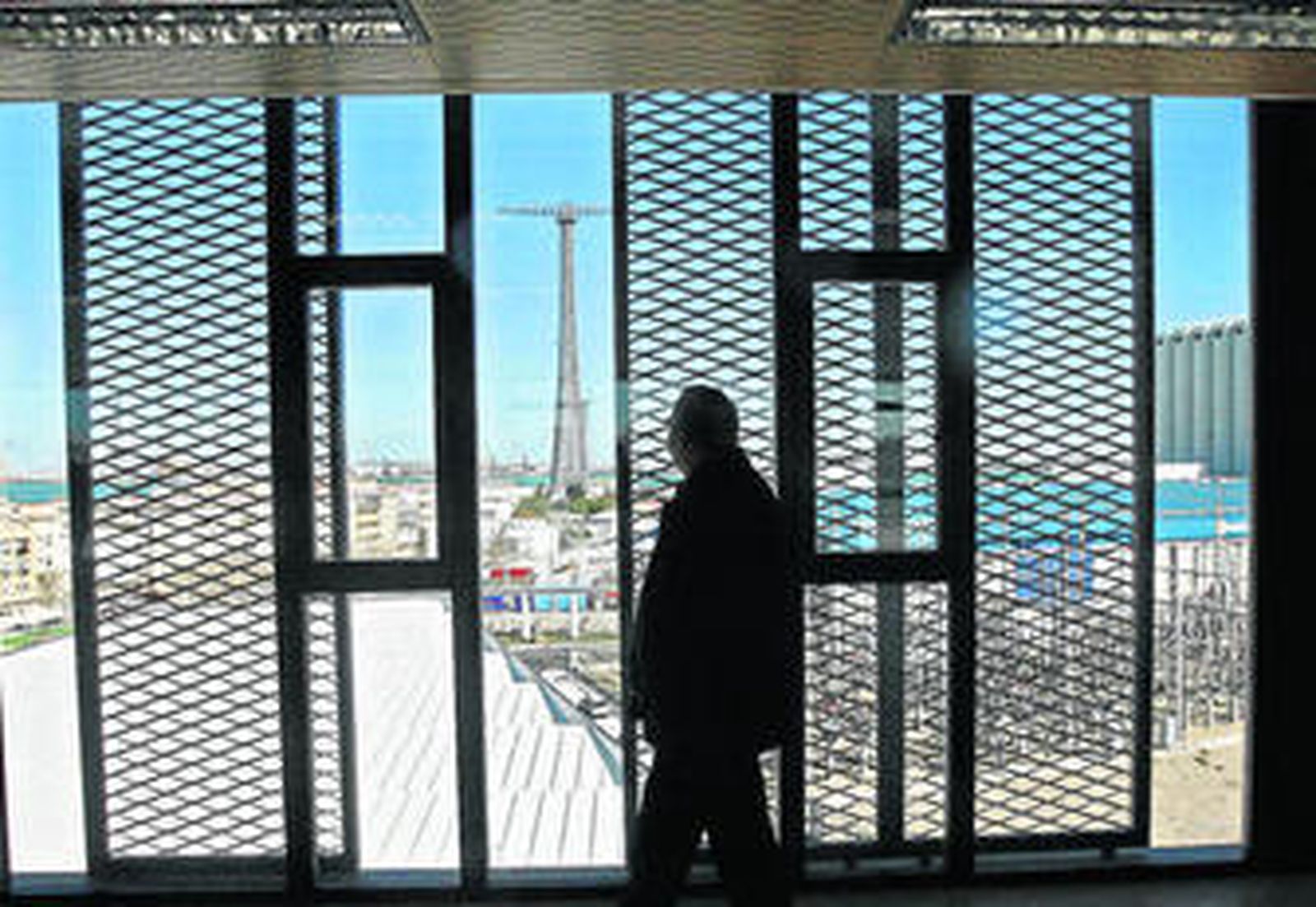 Imagen del polígono fiscal de la Zona Franca en Cádiz, que también va a crecer en terrenos.