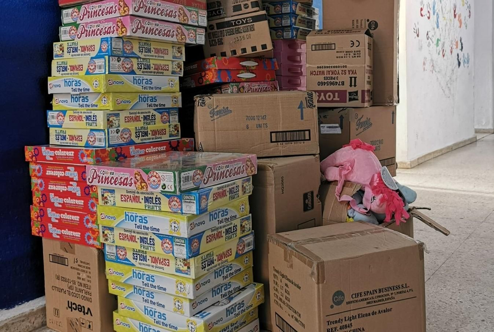 Los juguetes donados a Hogar Betania por la familia Benítez.