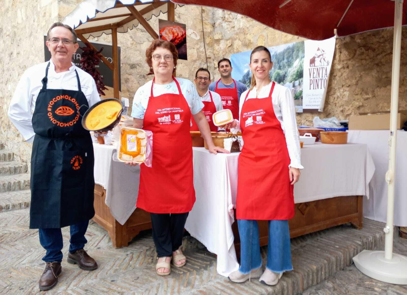 Las imágenes del Día de Lomo en manteca en Vejer: un sabroso plan en uno de los pueblos bonitos de Cádiz