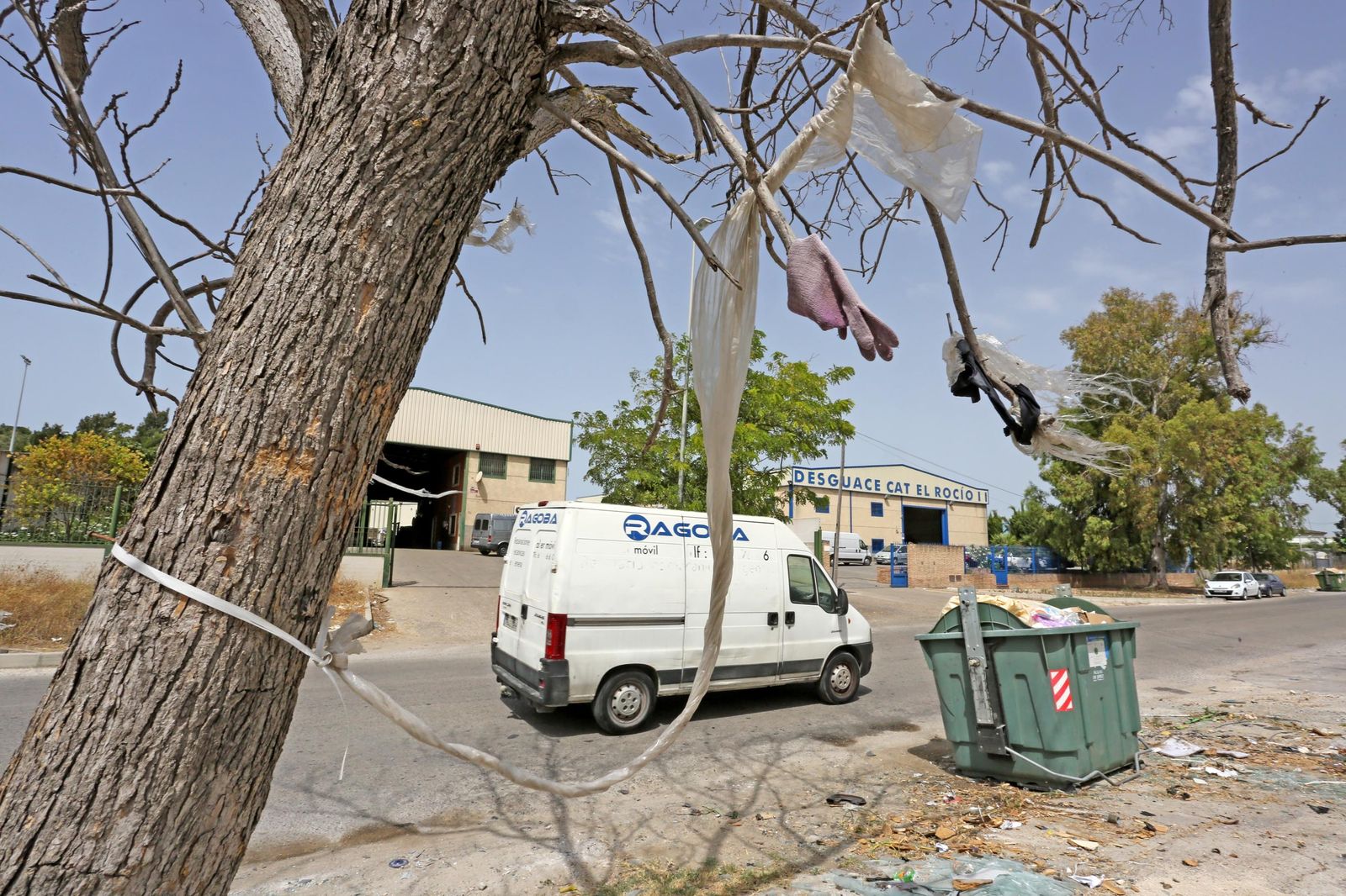 El polígono industrial de el Portal,un vertedero