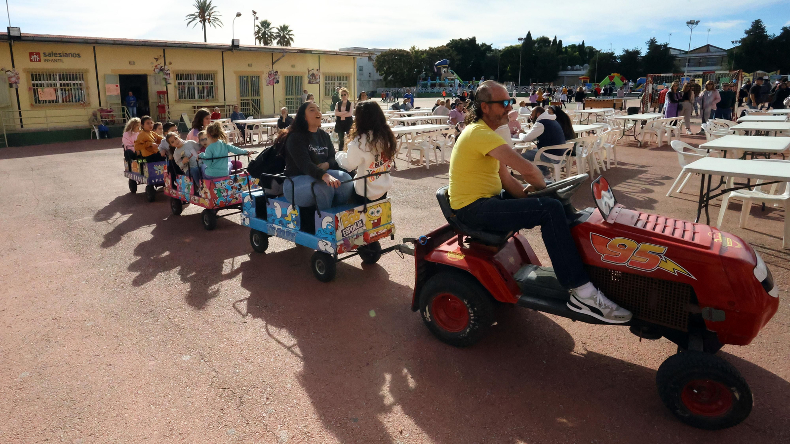 La consejera de Inclusión Social, Juventud, Familias e Igualdad, Loles López, en el Lora Tamayo