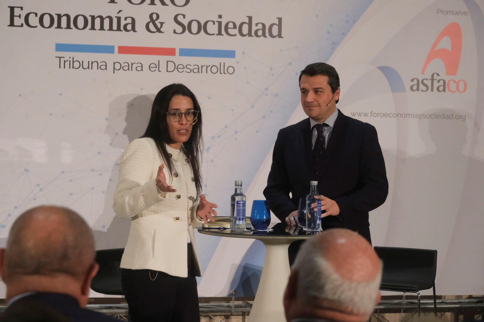 El foro Economía y Sociedad de Asfaco con el alcalde de Córdoba, en imágenes