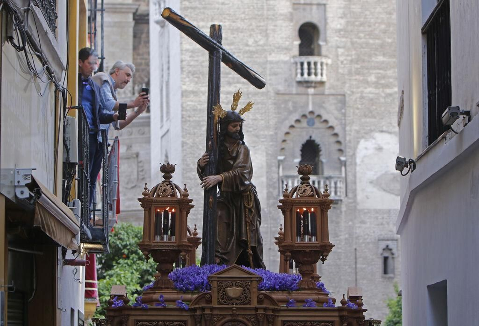 Cinco cofradías salen en este día junto a dos mil nazarenos