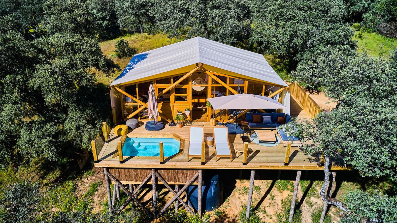 Una de las tiendas del 'glamping' La Dehesa de Córdoba.