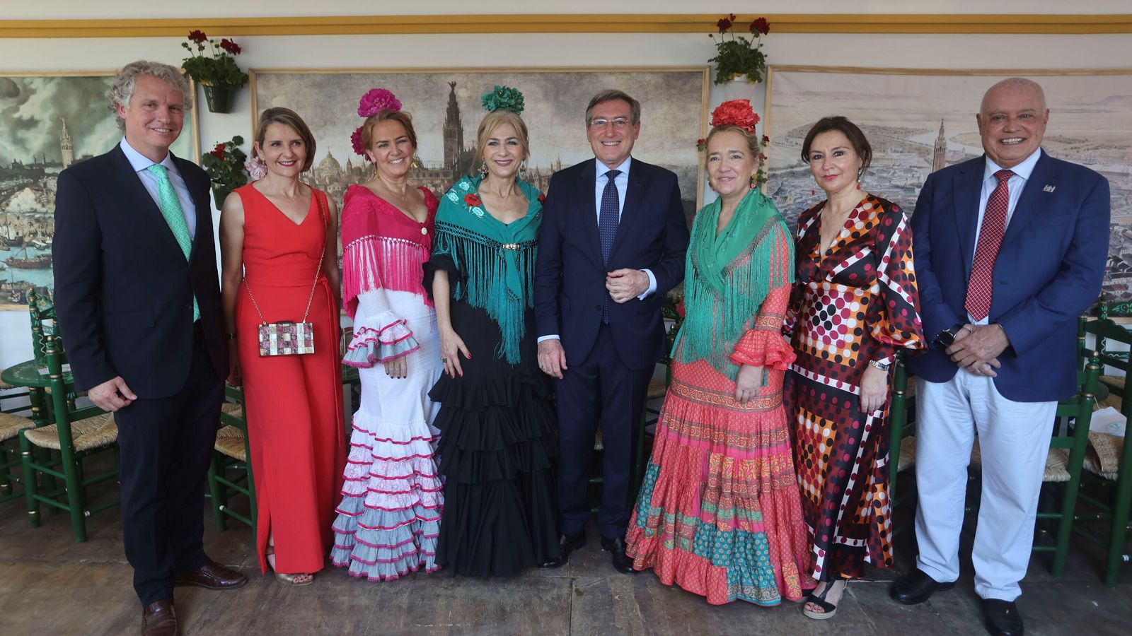 Ángel Pulido, Ana Luz Jiménez, Sol Cruz-Guzmán, Patricia del Pozo , Rafael Carmona, Macarena O’Neill, María Ángeles Rodríguez Peralta  y José Carlos González Parra.