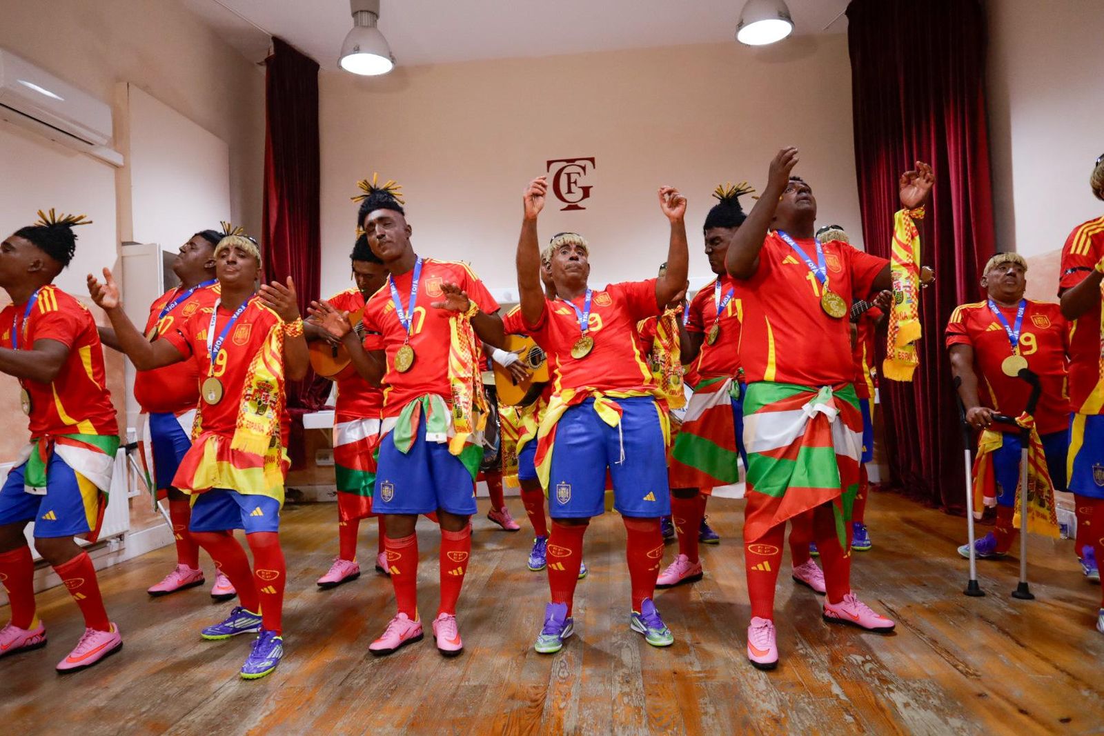 Búscate entre las mejores imágenes de la décimo tercera sesión de preliminares del COAC 2026