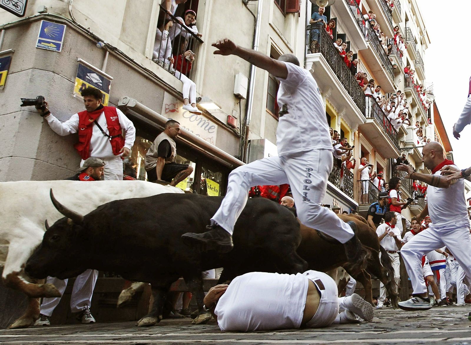 El quinto encierro de San Fermin 2019 en imágenes