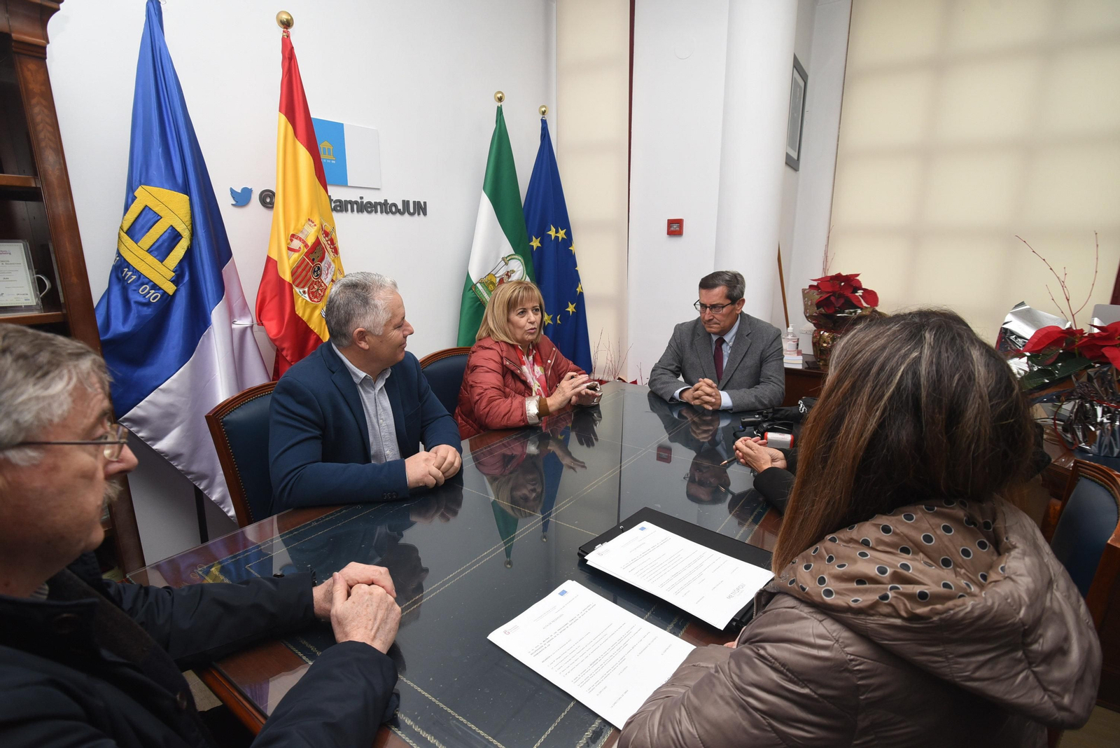 La Diputación de Granada y la Unión Europea invierten 720.000 euros en espacios verdes y edificios públicos de Jun La Diputación de Granada y la Unión Europea invierten 720.000 euros en espacios verdes y edificios públicos de Jun