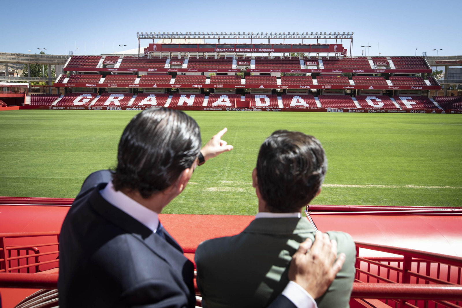 García Amado y Cuenca, hoy tras la firma del convenio anual de cesión de Los Cármenes.