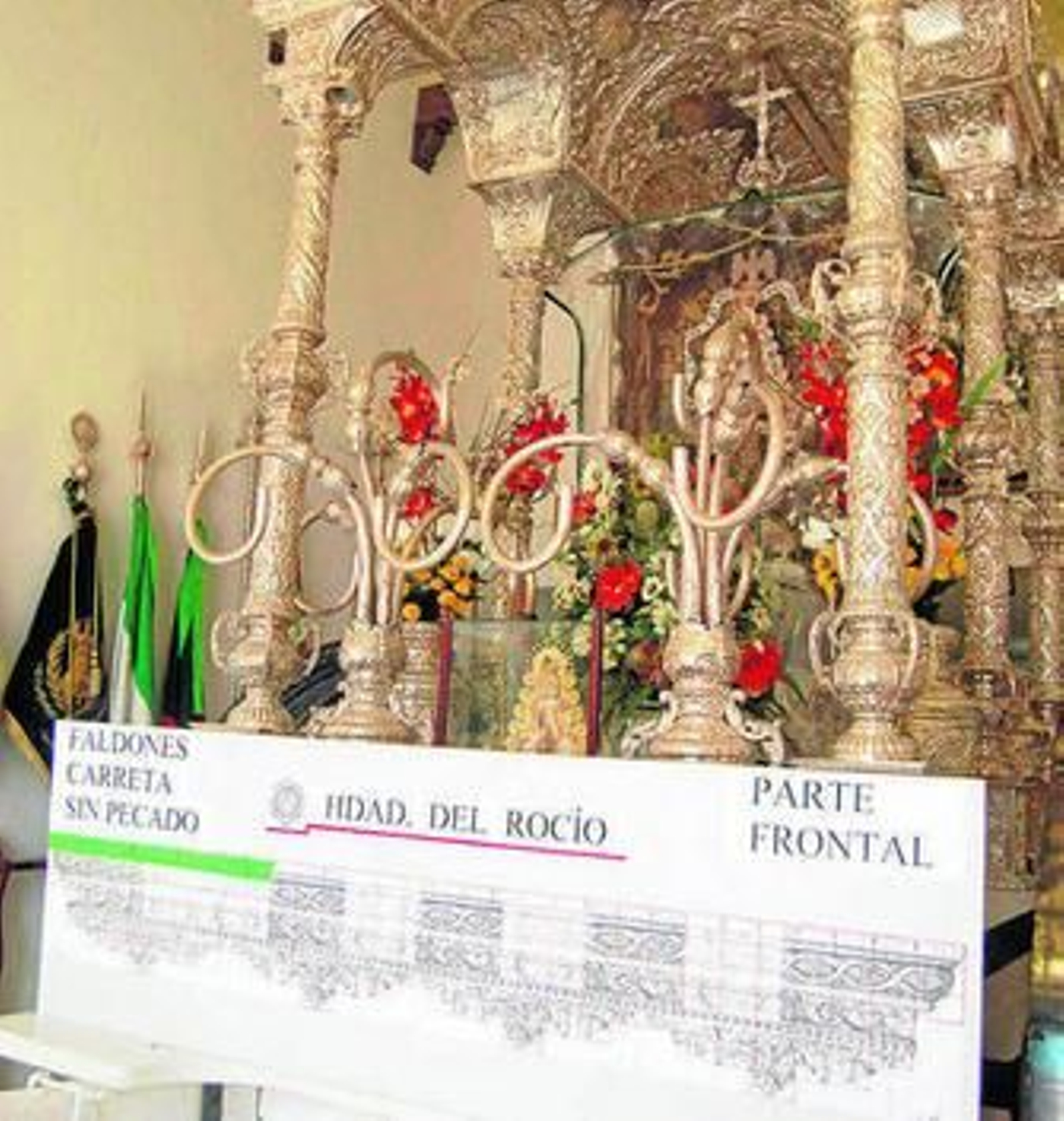 Diseño del faldón frontal de la carreta del Simpecado.