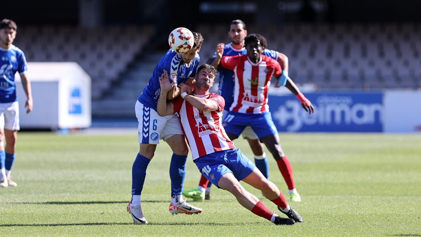 Imágenes del Xerez DFC contra el Don Benito en Chapín