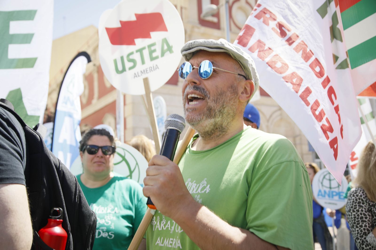 Las imágenes de la HUELGA DOCENTE de Almería