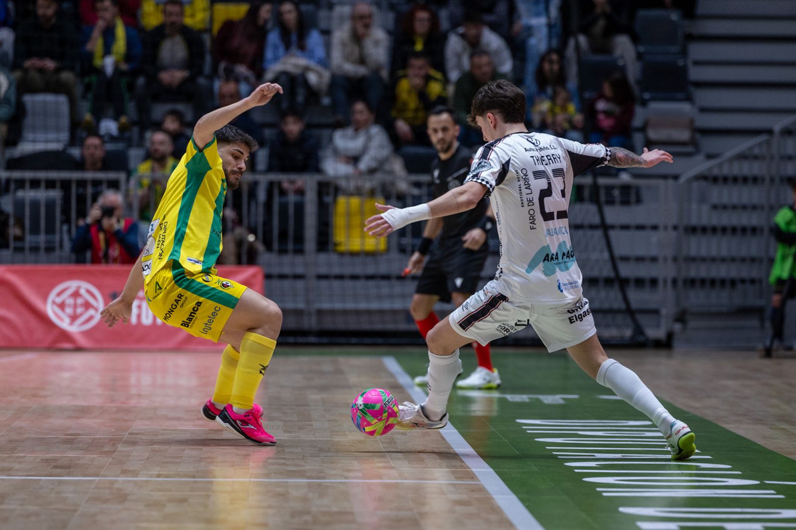 Las mejores imágenes de las tablas entre Jaén Paraíso Interior FS y Noia Portus Apostoli