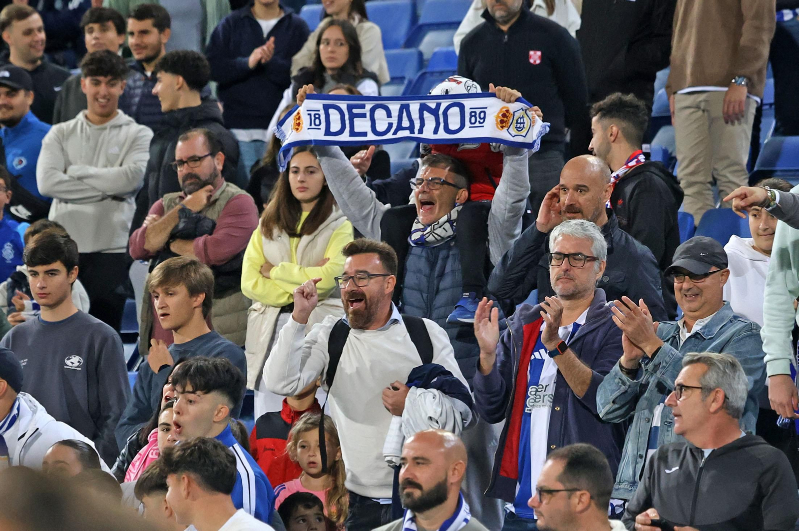 Búscate en las gradas del Nuevo Colombino en el Recre-Algeciras