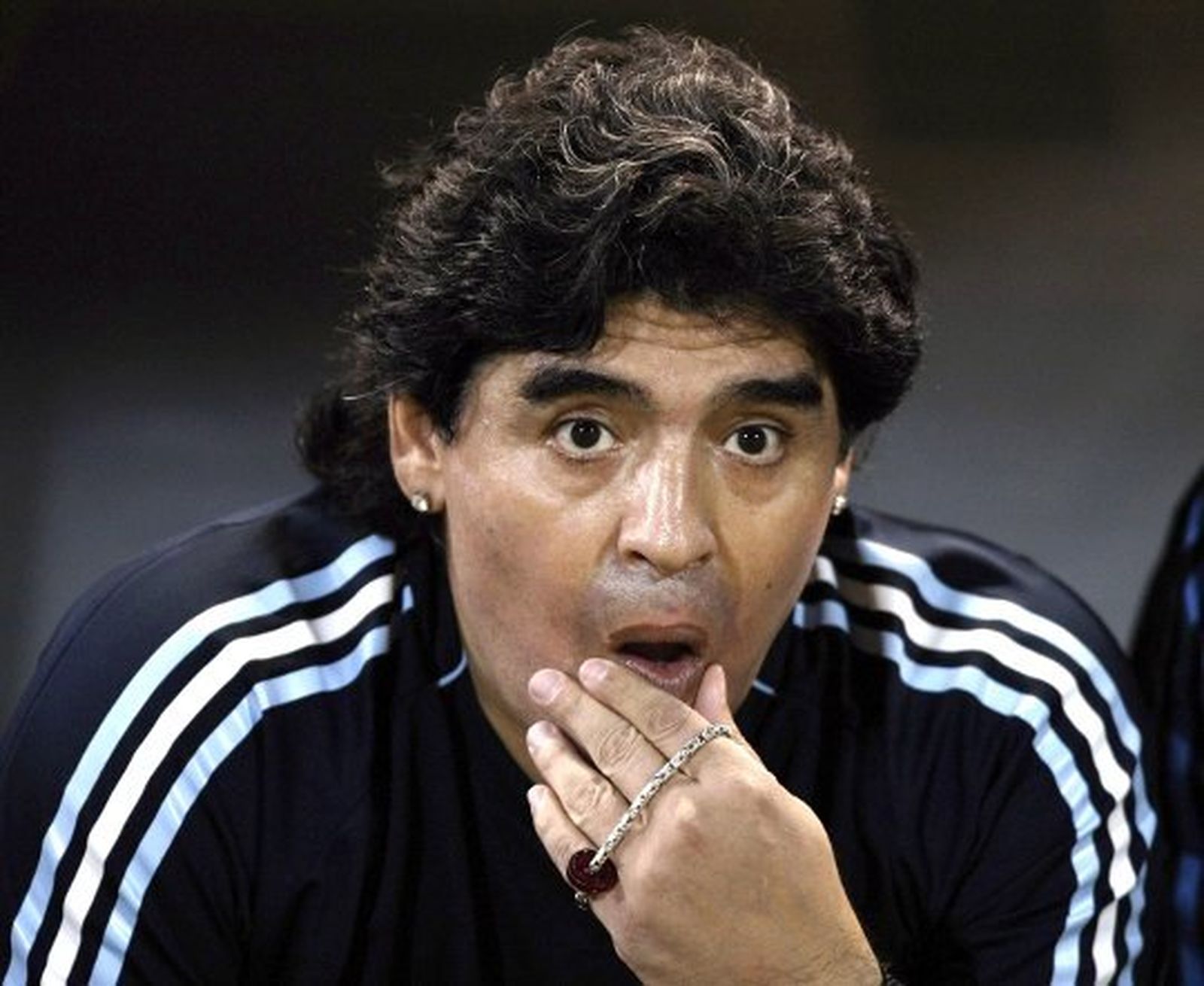 Maradona niega haber conspirado contra el anterior seleccionador